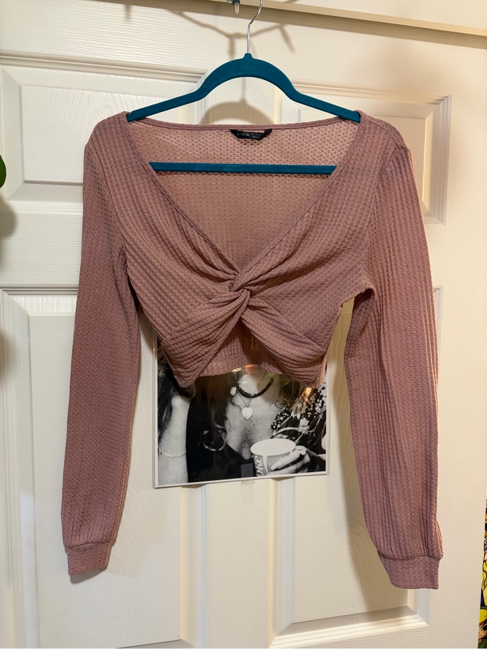 SHEIN Mauve Pink Ribbed Twist-Front Long Sleeve Crop Top